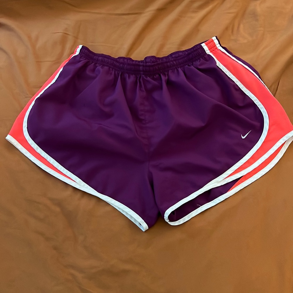 WMNS Nike Dri-fit running shorts